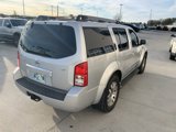 Used 2012 Nissan Pathfinder LE image 2