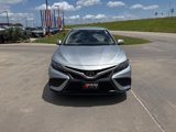Used 2021 Toyota Camry SE image 3