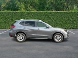 Used 2018 Nissan Rogue SV image 2