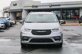 Used 2021 Chrysler Pacifica Touring-L image 2