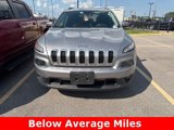 Used 2017 Jeep Cherokee Latitude w/ Cold Weather Group image 2
