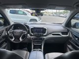 Used 2020 GMC Terrain SLT w/ Preferred Package image 2