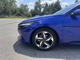 Used 2023 Hyundai Elantra SEL w/ Convenience Package image 2