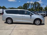 Used 2023 Chrysler Voyager LX image 3