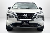 Used 2021 Nissan Rogue Platinum image 2