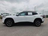 Used 2025 Chevrolet Trax LT w/ Driver Confidence Package image 3