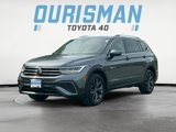 Used 2022 Volkswagen Tiguan SE image 2