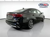 Used 2023 Kia Forte LXS image 2