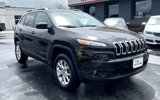 Used 2016 Jeep Cherokee Latitude w/ Comfort/Convenience Group image 3