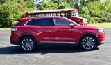 Used 2021 Lincoln Nautilus Reserve image 2