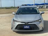 Used 2022 Toyota Corolla LE image 2