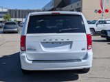 Used 2019 Dodge Grand Caravan SXT image 5
