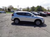 Used 2019 Nissan Rogue SV image 4