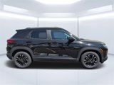 Used 2022 Chevrolet TrailBlazer LT image 2