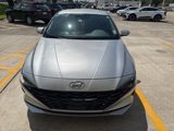Used 2022 Hyundai Elantra SEL w/ Convenience Package image 2