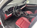 Used 2025 Porsche Cayenne image 4