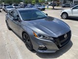 Used 2022 Nissan Altima 2.5 SR w/ Midnight Edition Package image 3