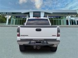 Used 2004 GMC Sierra 2500 SLT w/ Heavy-Duty Power Package image 4