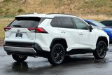 Used 2022 Toyota RAV4 SE image 3