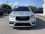 Used 2024 Chrysler Pacifica Touring-L image 3