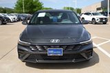 Certified 2024 Hyundai Elantra SEL w/ Convenience Package image 2
