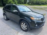 Used 2011 Kia Sorento LX w/ Convenience Pkg image 2