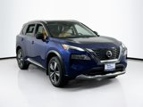 Used 2021 Nissan Rogue Platinum image 3