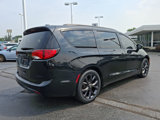 Used 2018 Chrysler Pacifica Limited w/ Advanced Safetytec Group image 6