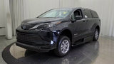 Used 2024 Toyota Sienna LE image 4