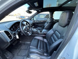Used 2017 Porsche Cayenne Platinum Edition image 4