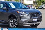 Used 2021 Nissan Rogue SV image 2