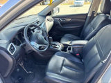 Used 2016 Nissan Rogue SL image 3