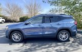 Used 2024 GMC Terrain SLT image 3