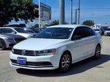 Used 2016 Volkswagen Jetta SE image 2