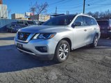Used 2017 Nissan Pathfinder SV image 3