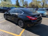 Used 2017 Nissan Altima 2.5 SV w/ Convenience Package image 4