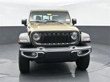 New 2025 Jeep Gladiator Sport image 3
