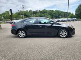 Used 2022 Toyota Corolla LE image 3