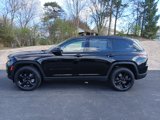 Certified 2023 Jeep Grand Cherokee Limited w/ Black Appearance Package image 3