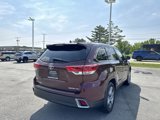 Used 2018 Toyota Highlander Limited Platinum image 3