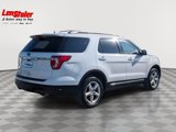 Used 2018 Ford Explorer XLT image 5