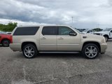 Used 2009 Cadillac Escalade ESV AWD image 3