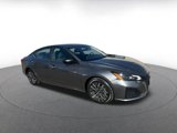 Used 2024 Nissan Altima 2.5 SV image 2