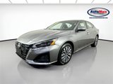 Used 2023 Nissan Altima 2.5 SV image 4