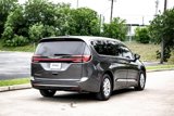 Used 2023 Chrysler Pacifica Touring-L image 5