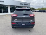 Used 2015 Jeep Cherokee Latitude image 4