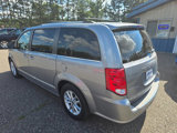 Used 2020 Dodge Grand Caravan SXT image 4