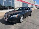 Used 2011 Chrysler 200 Limited image 4