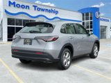 New 2025 Honda HR-V LX image 4