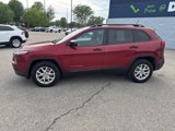 Used 2016 Jeep Cherokee Sport image 2